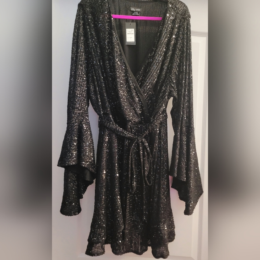 NWT City Chic Black Sequin Long Sleeve Dress Size XXL/24 - Picture 15 of 16